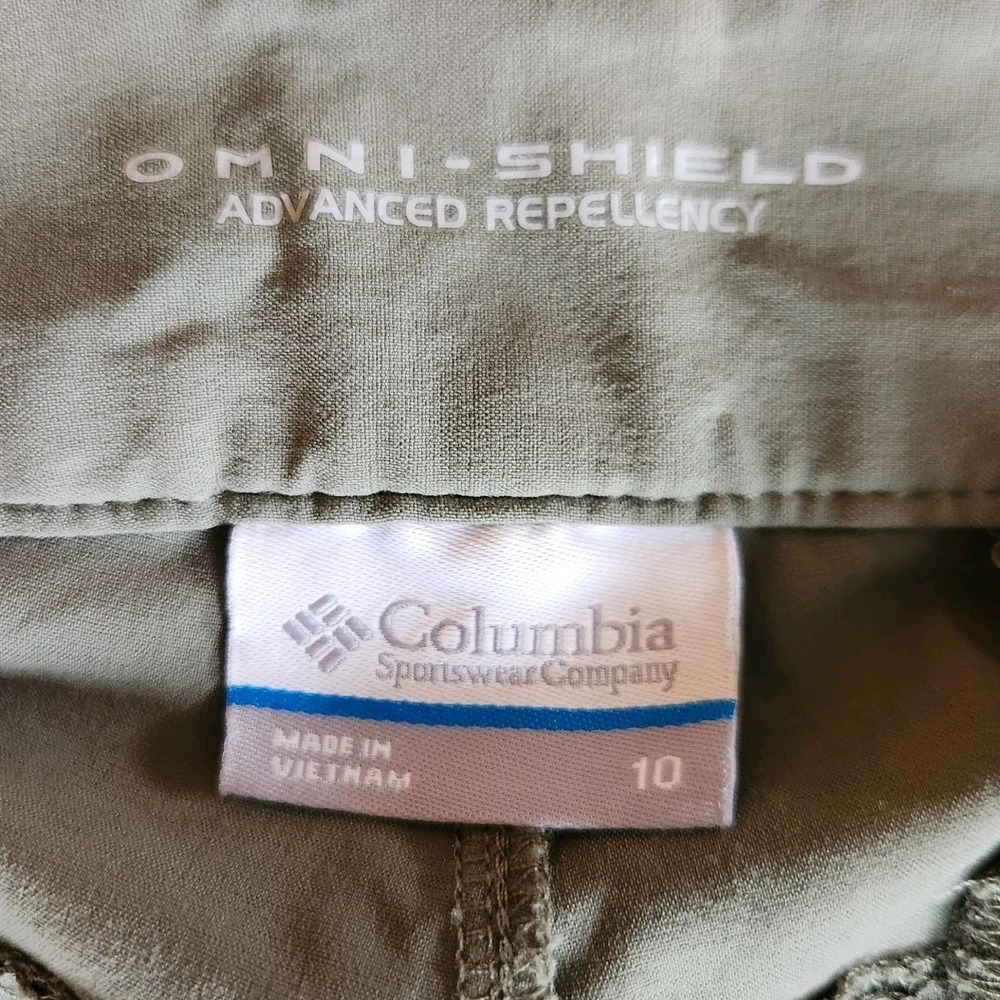 Columbia Womens Omni Shield Advanced Repellency Capris Long Shorts Sz 10 Green - Picture 8 of 16